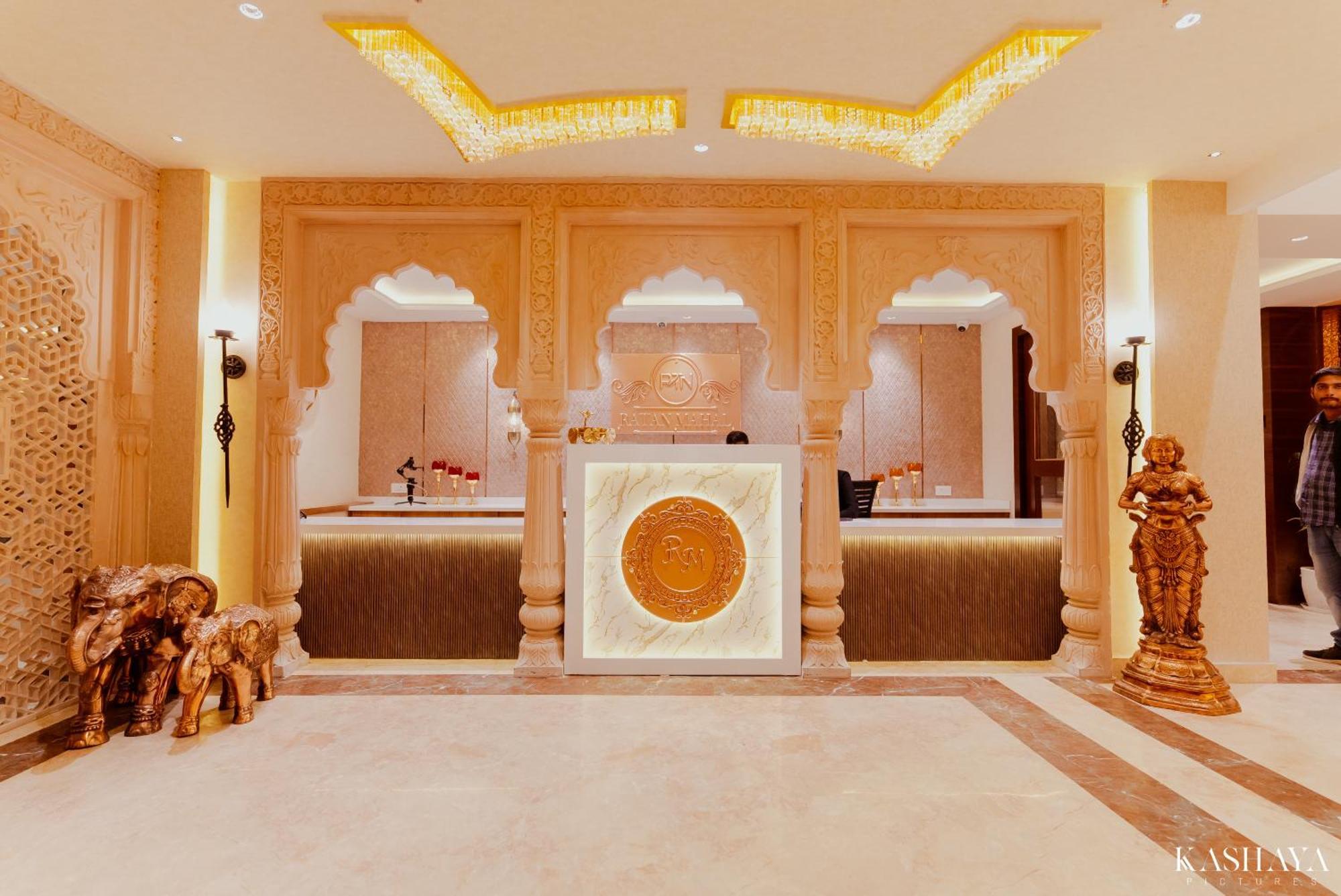 Hotel Ratan Mahal Datia Kültér fotó